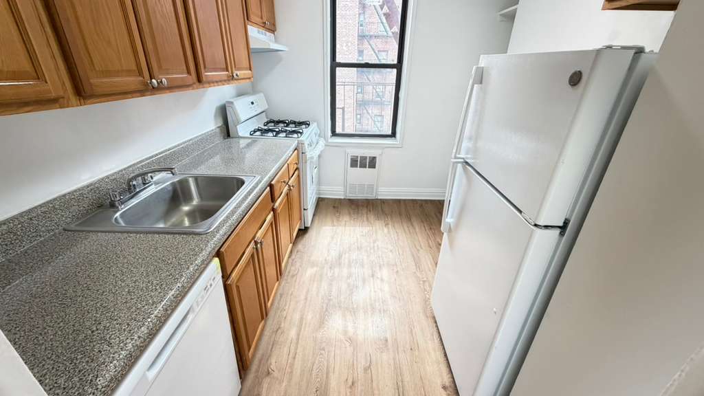 Apartment 67th Avenue  Queens, NY 11375, MLS-RD5614-3