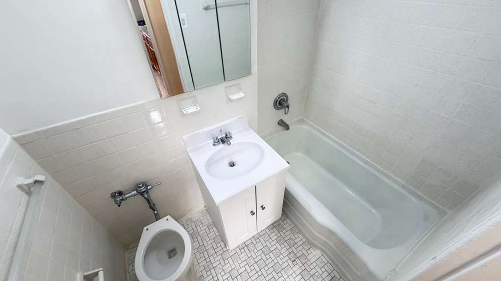 Apartment 67th Avenue  Queens, NY 11375, MLS-RD5614-19