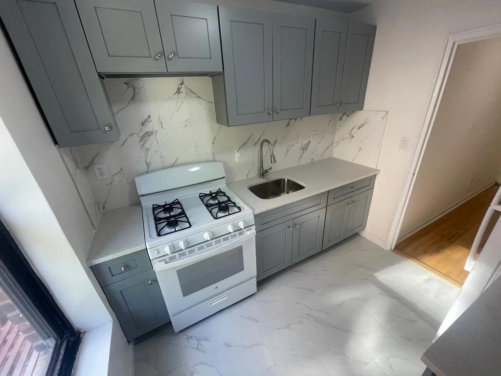 Apartment 85th Drive  Queens, NY 11435, MLS-RD5622-4