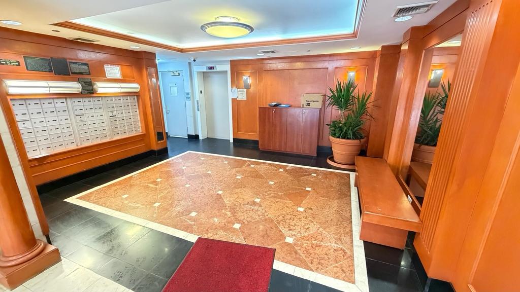 Apartment Northern Blvd  Queens, NY 11354, MLS-RD5623-18