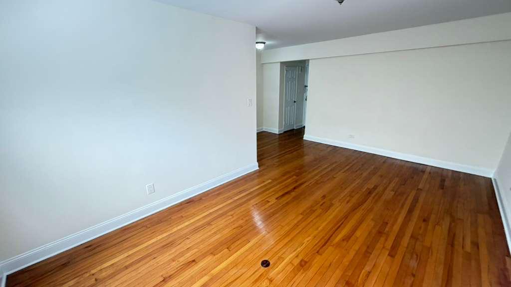 Apartment 77th Street  Queens, NY 11372, MLS-RD5628-11