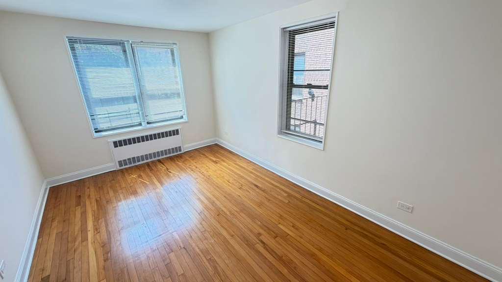 Apartment 77th Street  Queens, NY 11372, MLS-RD5628-18
