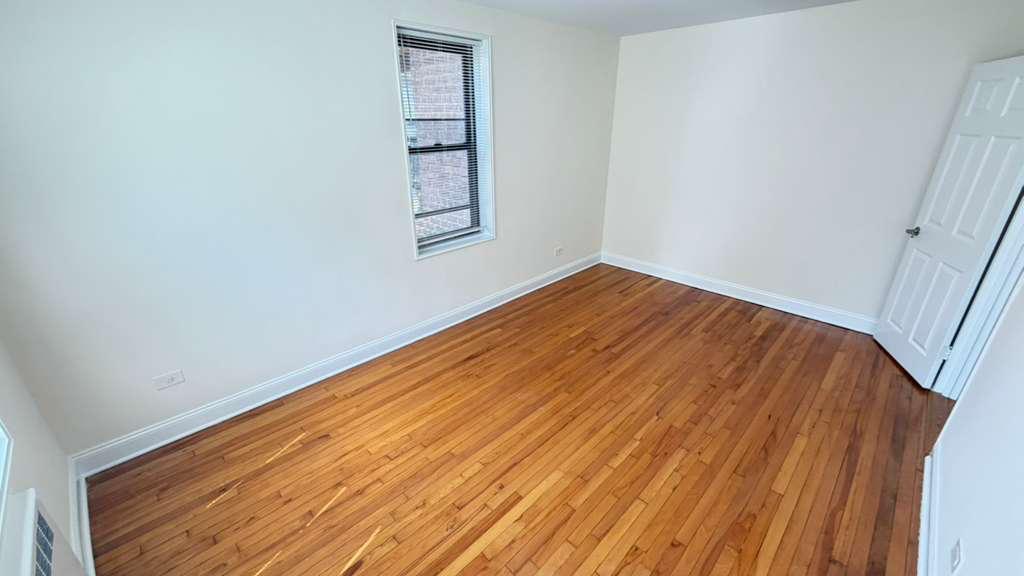 Apartment 77th Street  Queens, NY 11372, MLS-RD5628-19