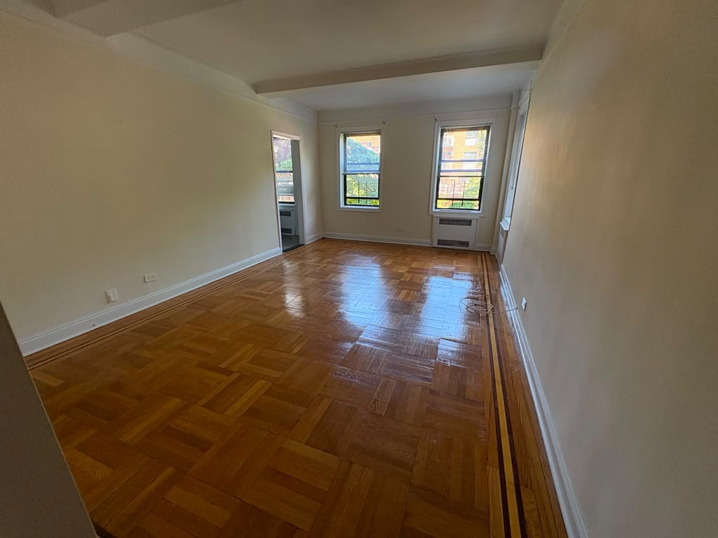Apartment Highland Avenue  Queens, NY 11432, MLS-RD5635-7