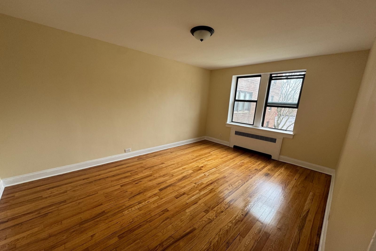 Apartment 66th Avenue  Queens, NY 11374, MLS-RD5636-8