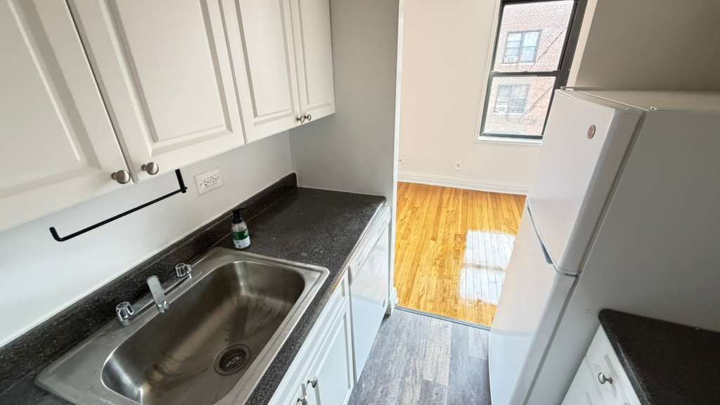 Apartment 67th Drive  Queens, NY 11375, MLS-RD5637-2