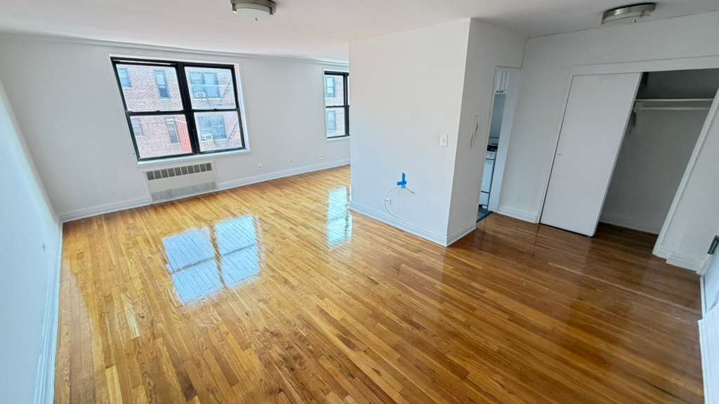 Apartment 67th Drive  Queens, NY 11375, MLS-RD5637-11