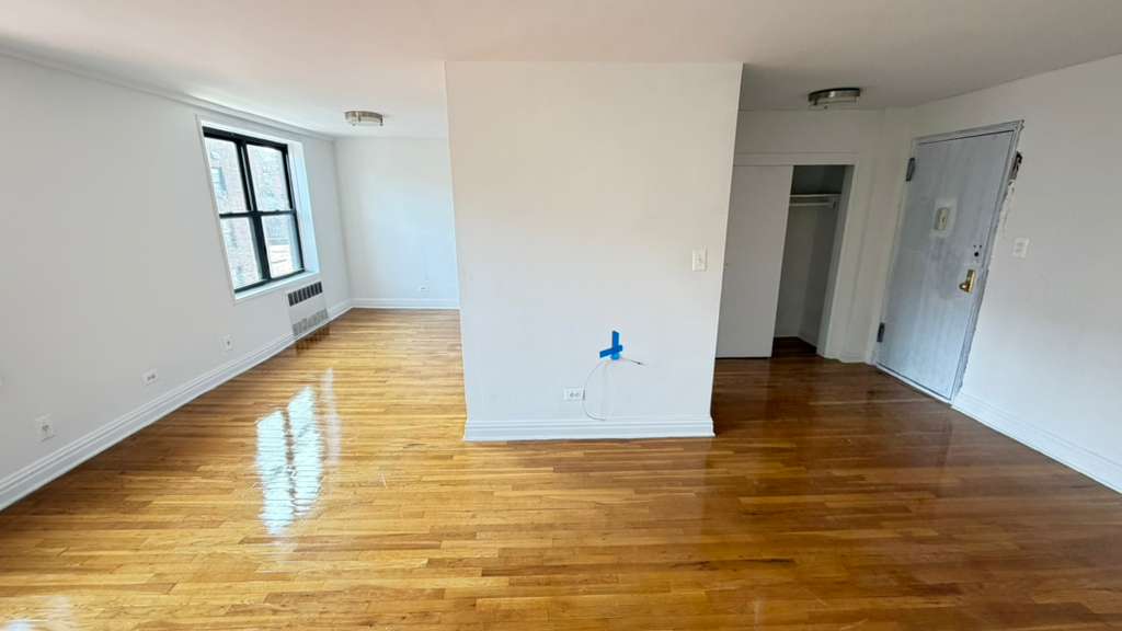 Apartment 67th Drive  Queens, NY 11375, MLS-RD5637-12