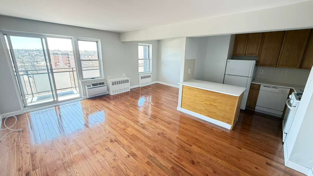 Apartment Bell Blvd Queens, NY 11360, MLS-RD5640-9