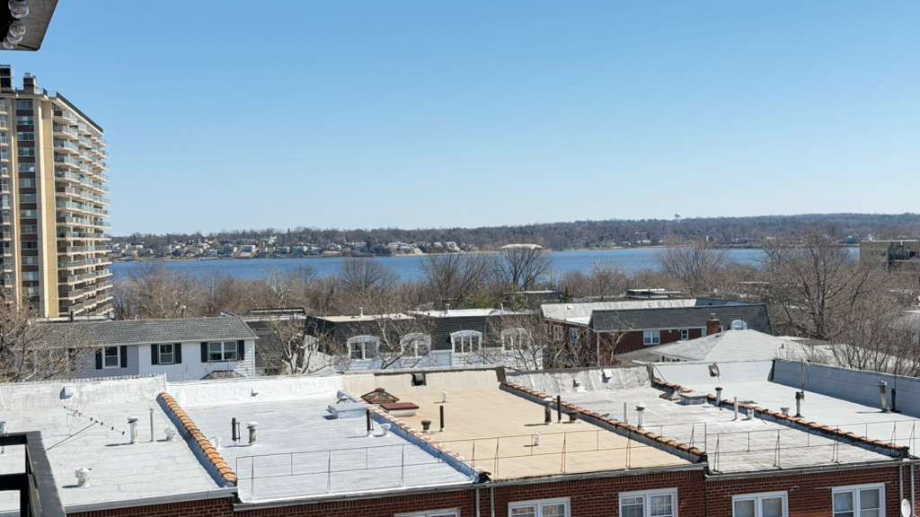 Apartment Bell Blvd Queens, NY 11360, MLS-RD5640-19