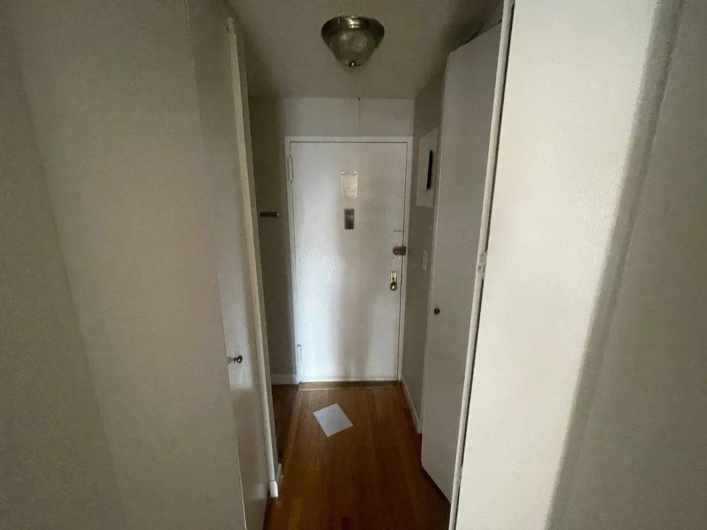 Apartment Bell Blvd Queens, NY 11360, MLS-RD5642-12