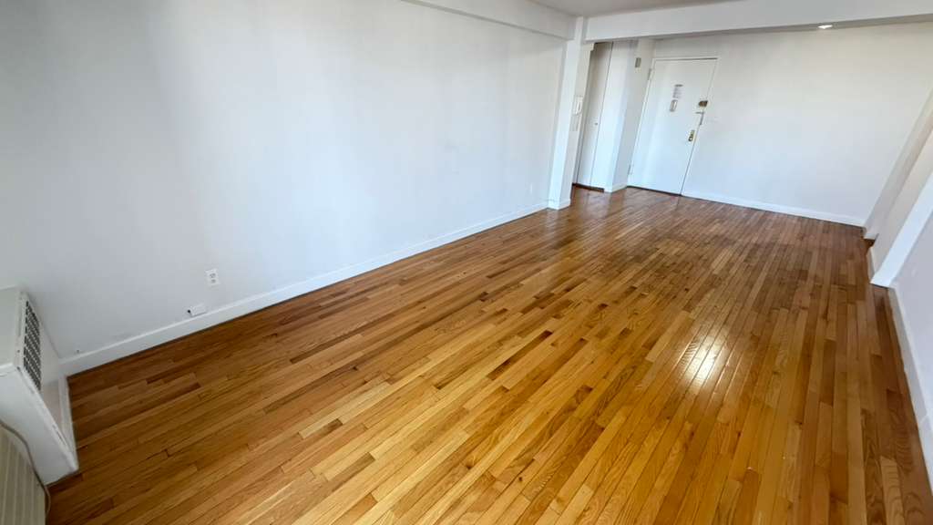 Apartment Bell Blvd  Queens, NY 11360, MLS-RD5643-10