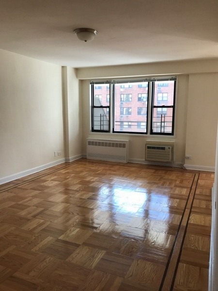 Apartment 67th Avenue  Queens, NY 11374, MLS-RD5648-2