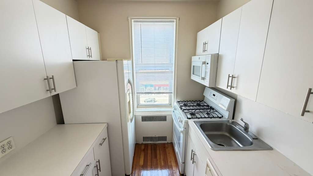 Apartment 76th Drive  Queens, NY 11375, MLS-RD5650-2
