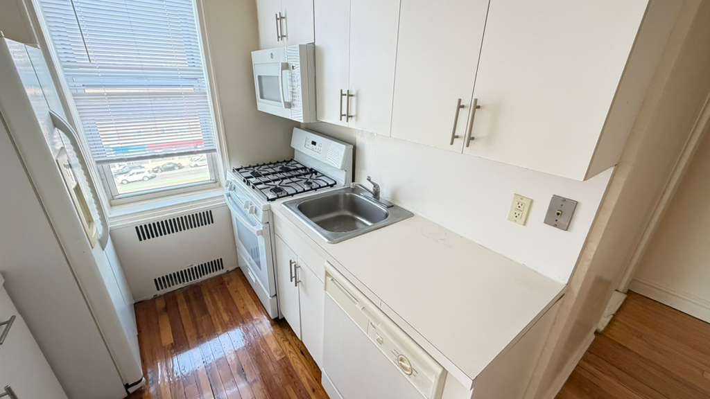 Apartment 76th Drive  Queens, NY 11375, MLS-RD5650-3