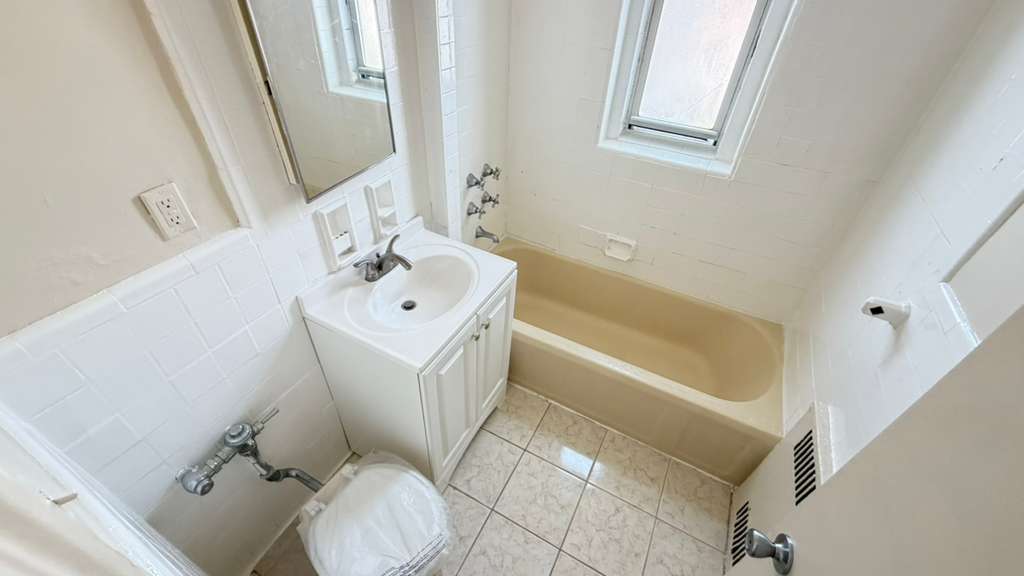 Apartment 76th Drive  Queens, NY 11375, MLS-RD5650-6