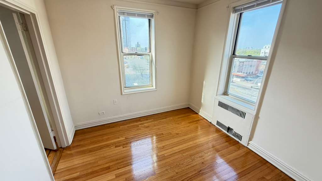 Apartment 76th Drive  Queens, NY 11375, MLS-RD5650-17
