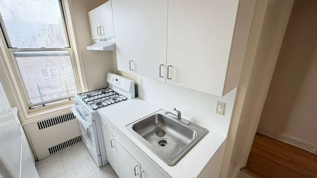Apartment 76th Drive Queens, NY 11375, MLS-RD5651-3