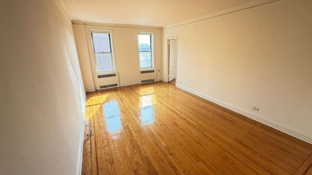Apartment 76th Drive Queens, NY 11375, MLS-RD5651-8