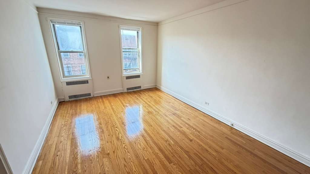 Apartment 76th Drive Queens, NY 11375, MLS-RD5651-11