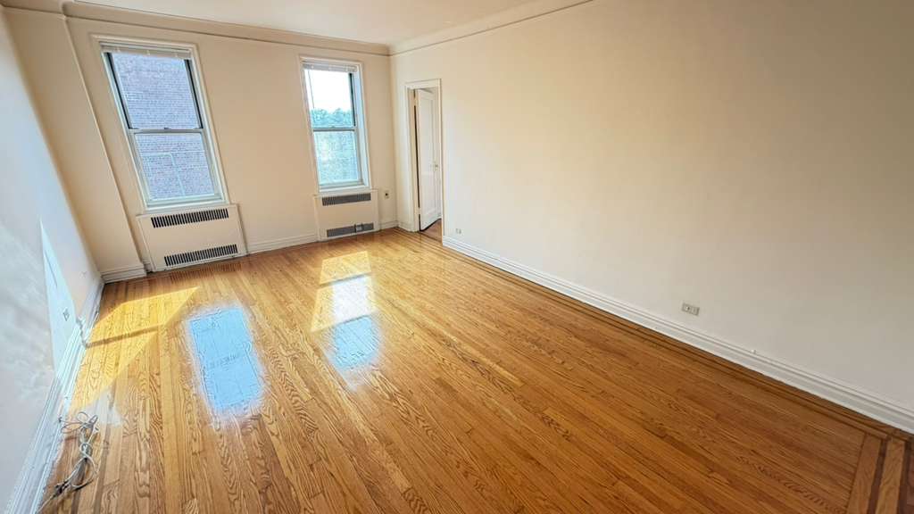 Apartment 76th Drive Queens, NY 11375, MLS-RD5651-13