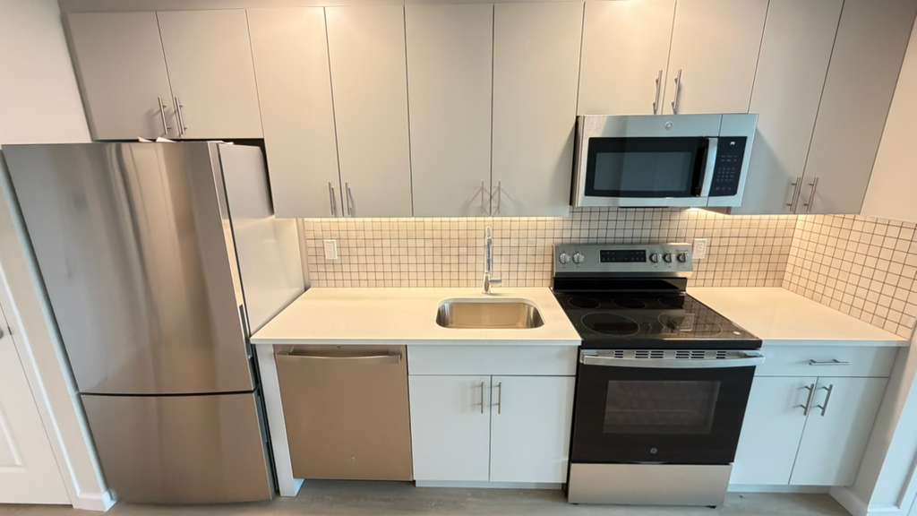 Apartment Hillside Avenue   Queens, NY 11432, MLS-RD5669-2