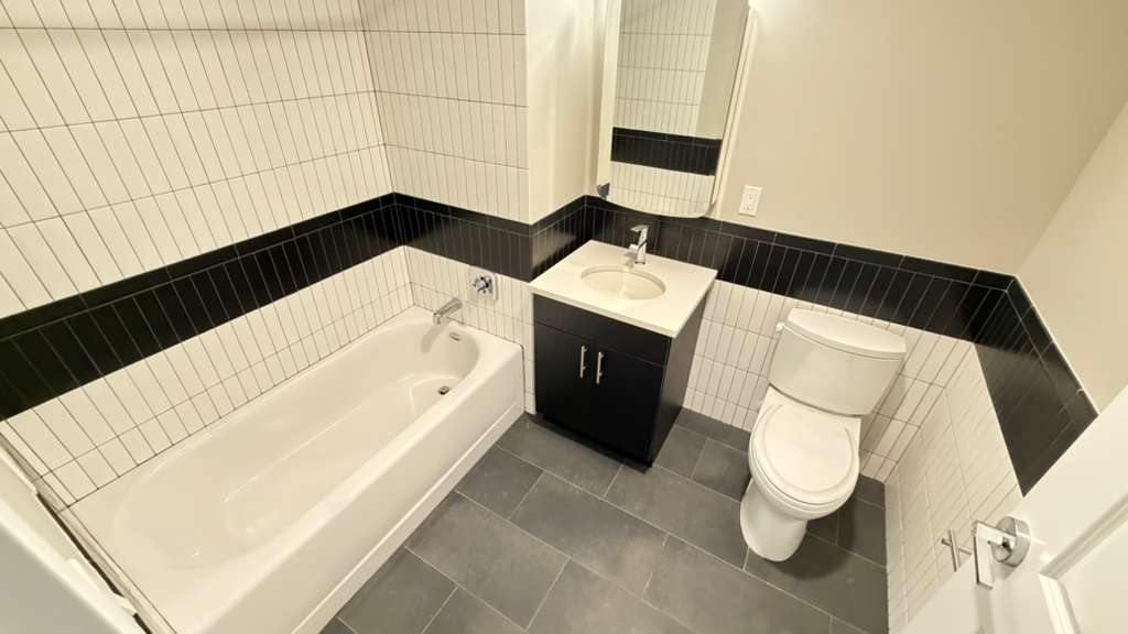 Apartment Hillside Avenue   Queens, NY 11432, MLS-RD5669-7