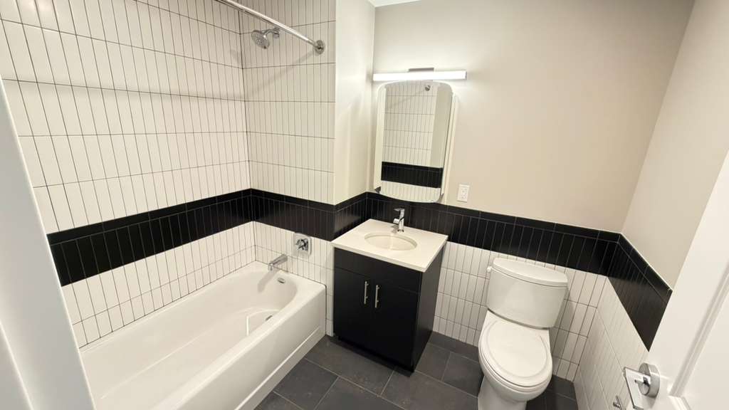 Apartment Hillside Avenue   Queens, NY 11432, MLS-RD5669-11