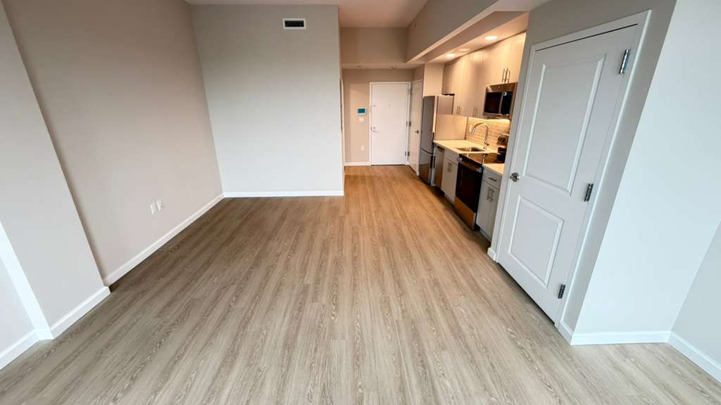 Apartment Hillside Avenue   Queens, NY 11432, MLS-RD5669-16