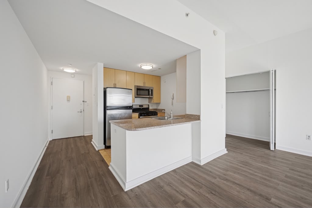 Apartment 89th Avenue Queens, NY 11432, MLS-RD5676-2