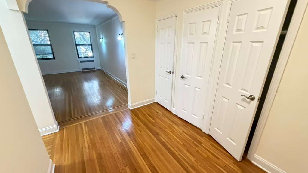Apartment 167th Street  Queens, NY 11358, MLS-RD5678-4