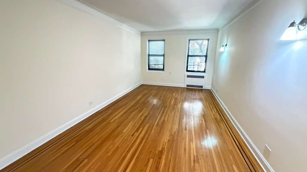 Apartment 167th Street  Queens, NY 11358, MLS-RD5678-5
