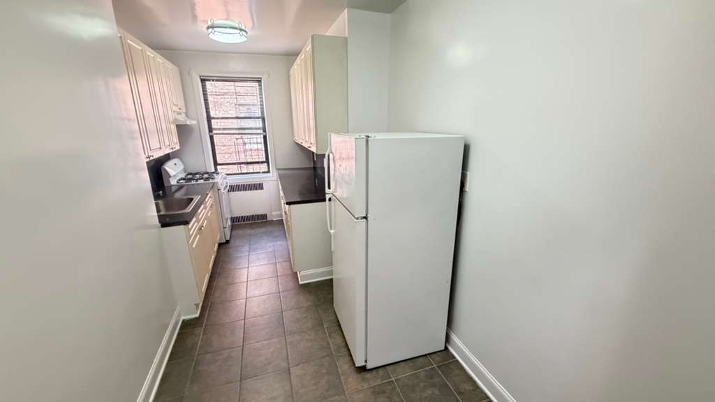 Apartment 167th Street  Queens, NY 11358, MLS-RD5679-2