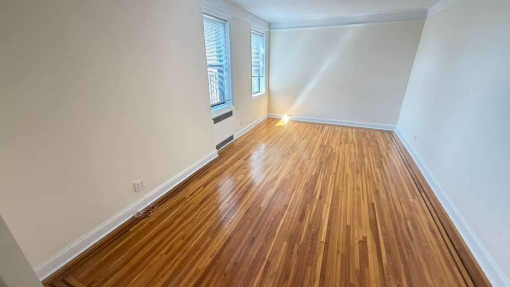 Apartment 167th Street  Queens, NY 11358, MLS-RD5679-10
