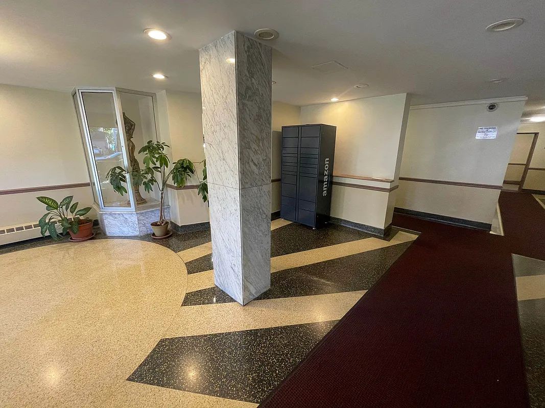 Apartment Ava Place Queens, NY 11432, MLS-RD5681-2