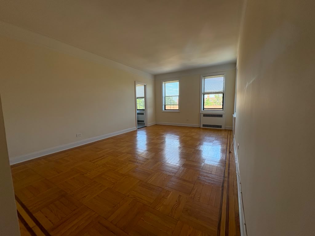 Apartment Highland Avenue Queens, NY 11432, MLS-RD5683-7