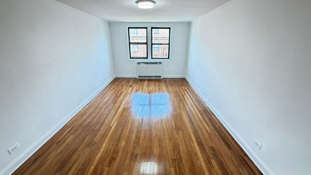 Apartment 63rd Drive  Queens, NY 11374, MLS-RD5684-7