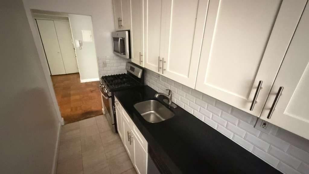 Apartment 118th Street  Queens, NY 11415, MLS-RD5686-4