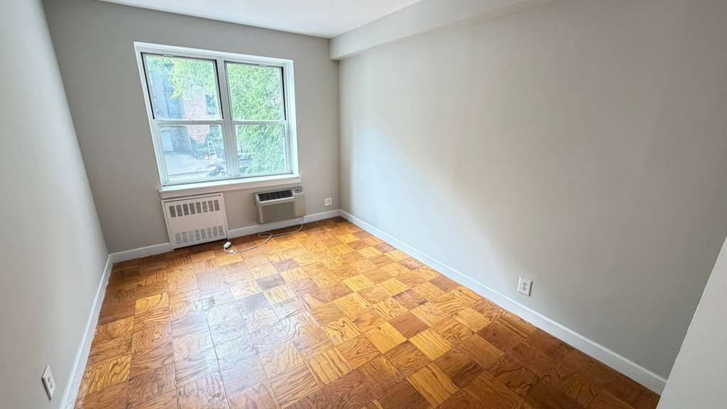 Apartment 118th Street  Queens, NY 11415, MLS-RD5686-14