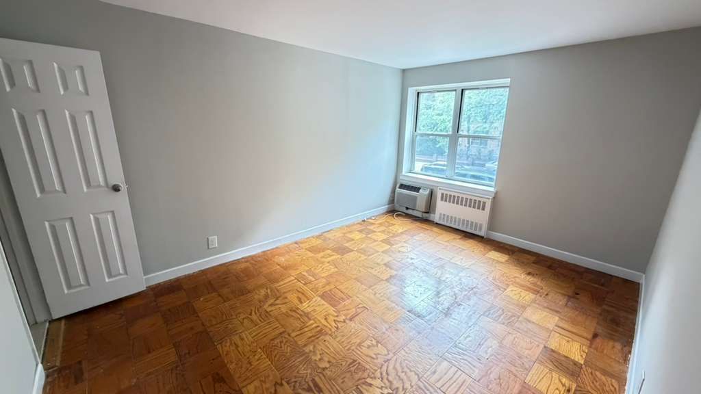 Apartment 118th Street  Queens, NY 11415, MLS-RD5686-16
