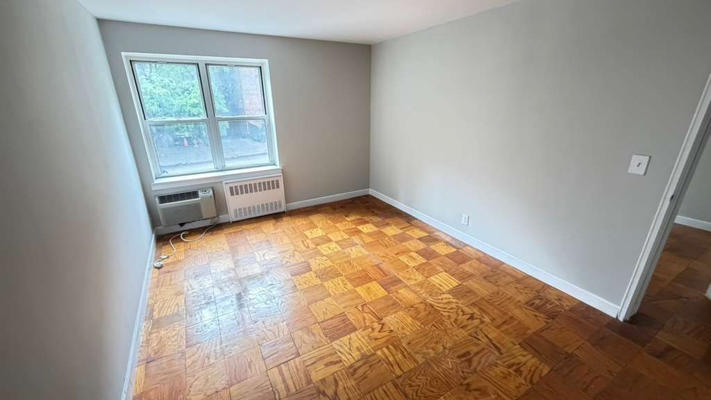 Apartment 118th Street  Queens, NY 11415, MLS-RD5686-17