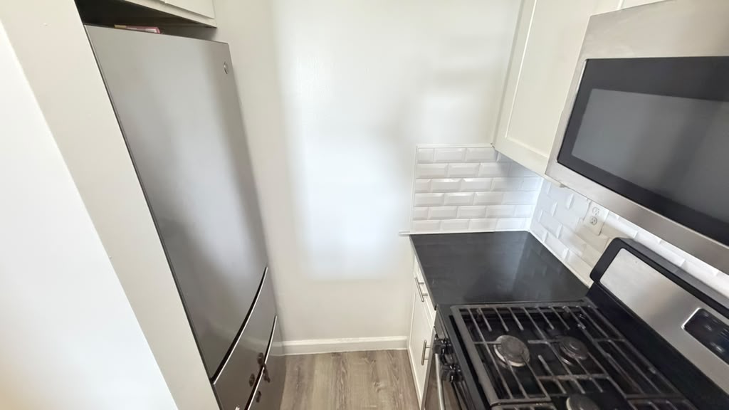 Apartment Bell Blvd  Queens, NY 11360, MLS-RD5692-4