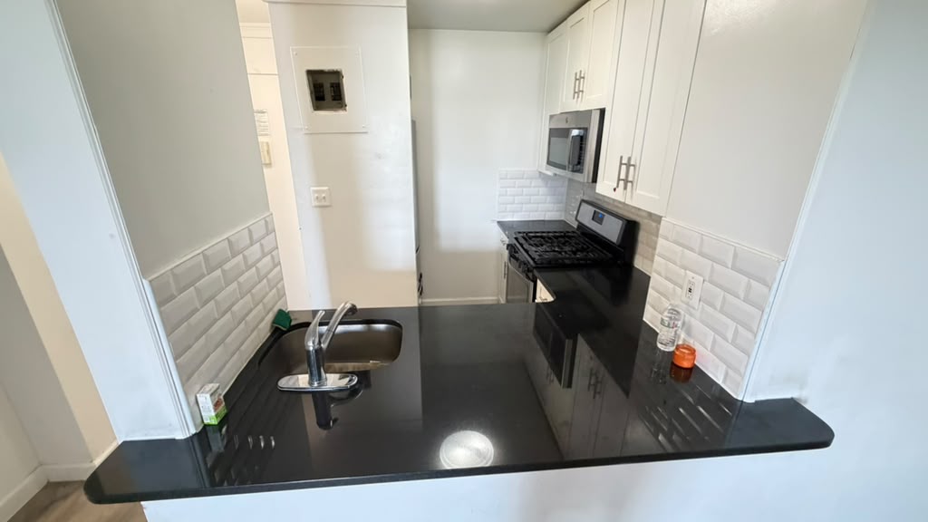 Apartment Bell Blvd  Queens, NY 11360, MLS-RD5692-6