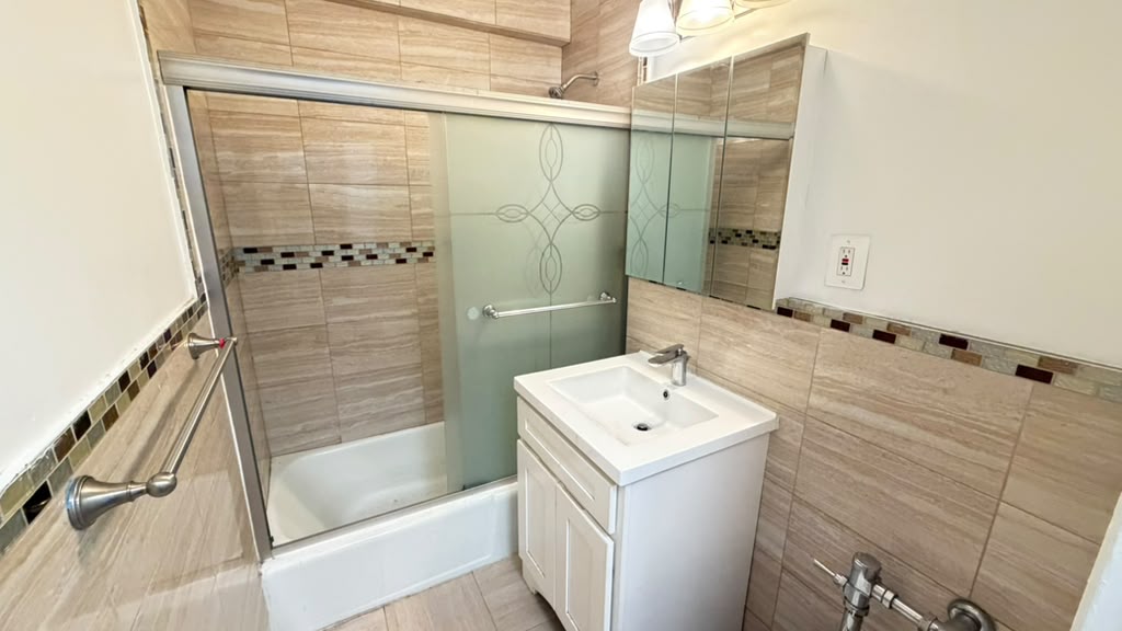Apartment Bell Blvd  Queens, NY 11360, MLS-RD5692-8