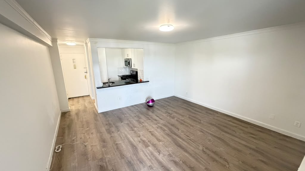 Apartment Bell Blvd  Queens, NY 11360, MLS-RD5692-14