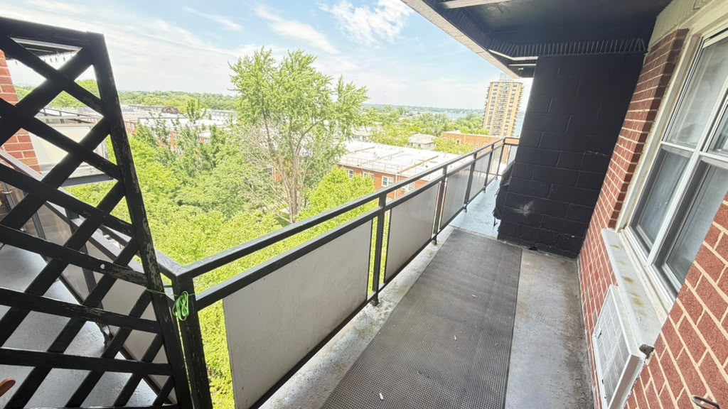 Apartment Bell Blvd  Queens, NY 11360, MLS-RD5692-17