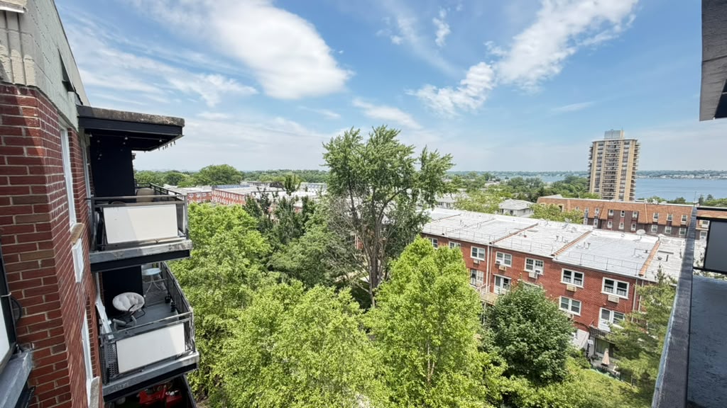 Apartment Bell Blvd  Queens, NY 11360, MLS-RD5692-18