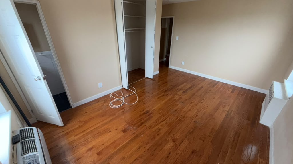Apartment Bell Blvd  Queens, NY 11360, MLS-RD5693-19