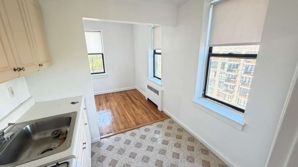Apartment 66th Avenue Queens, NY 11374, MLS-RD5702-16