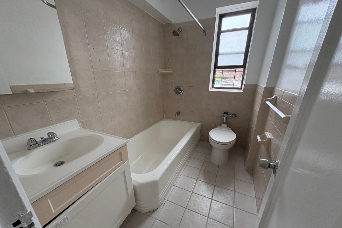 Apartment 99th Street  Queens, NY 11374, MLS-RD5705-7